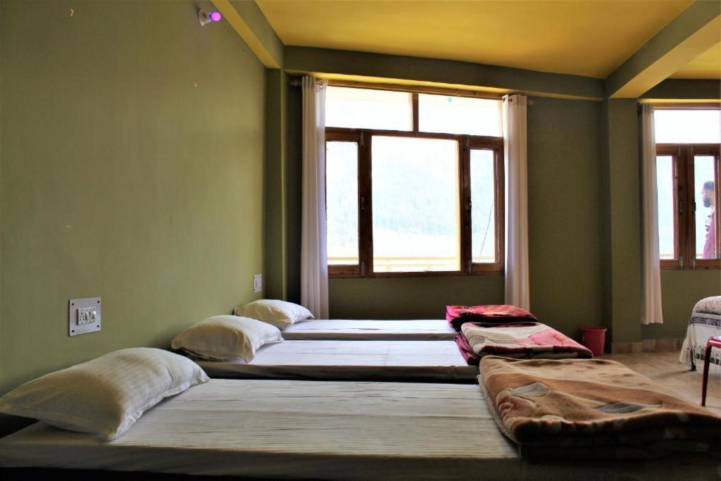 Upclimb Longstay For Bus Or Taxi Only Guests Manali  Bagian luar foto
